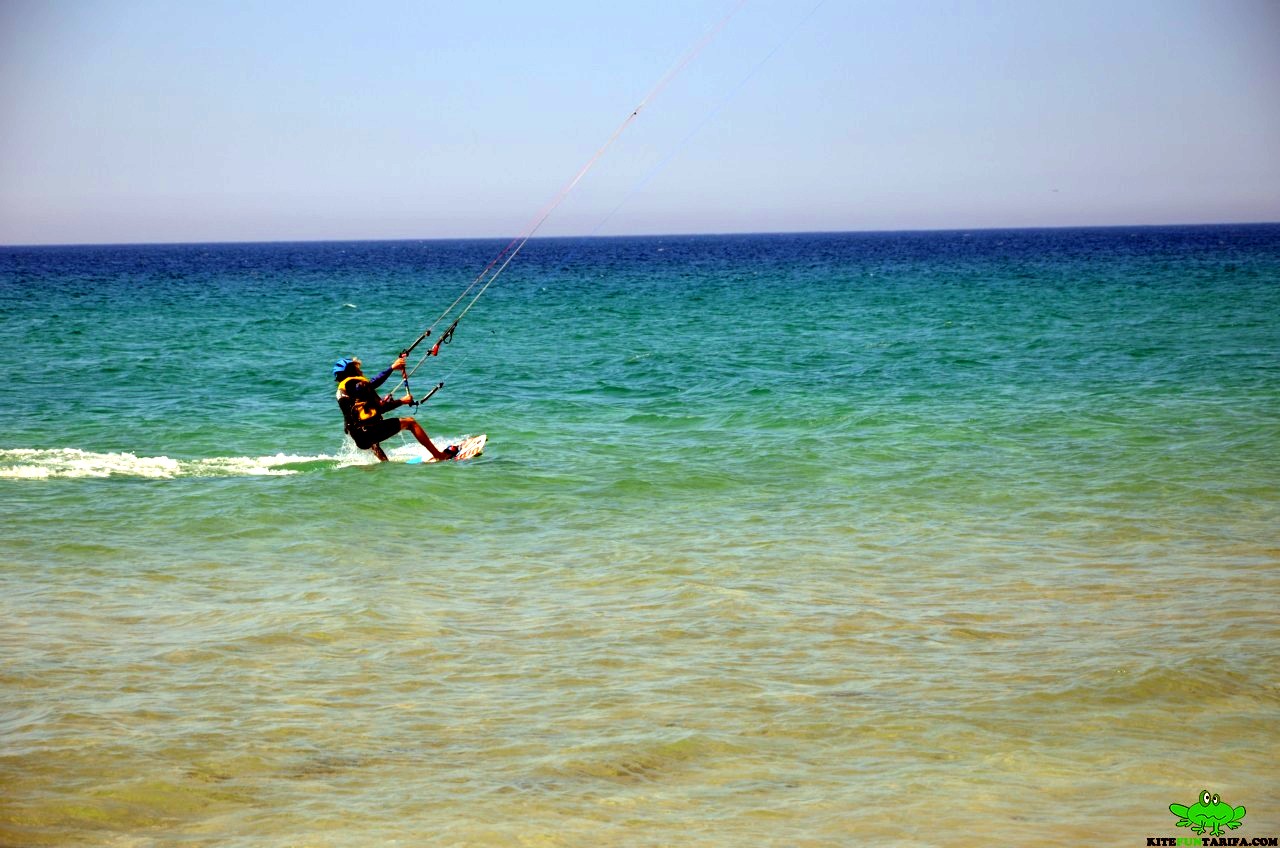 curso kitesurf niños