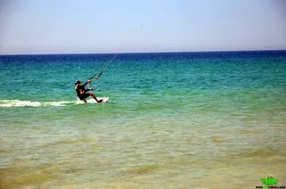 curso kitesurf niños