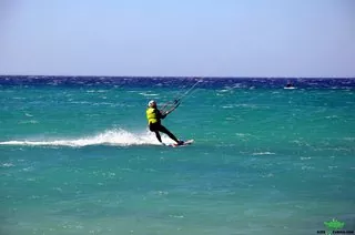 curso kitesurf tarifa