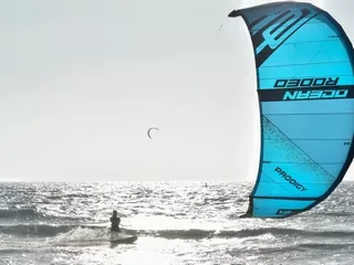 cometa kitesurf principiantes thumb