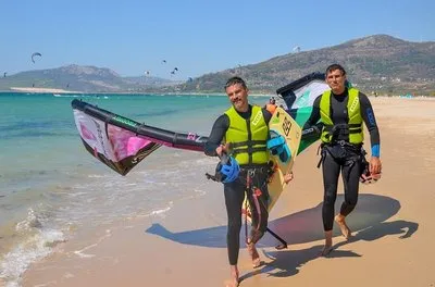 kompletter kitesurf kurs tarifa